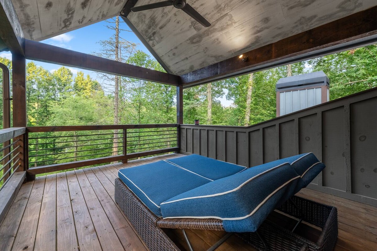 The (top-level) king suite boasts a private balcony with stunning backyard views.
