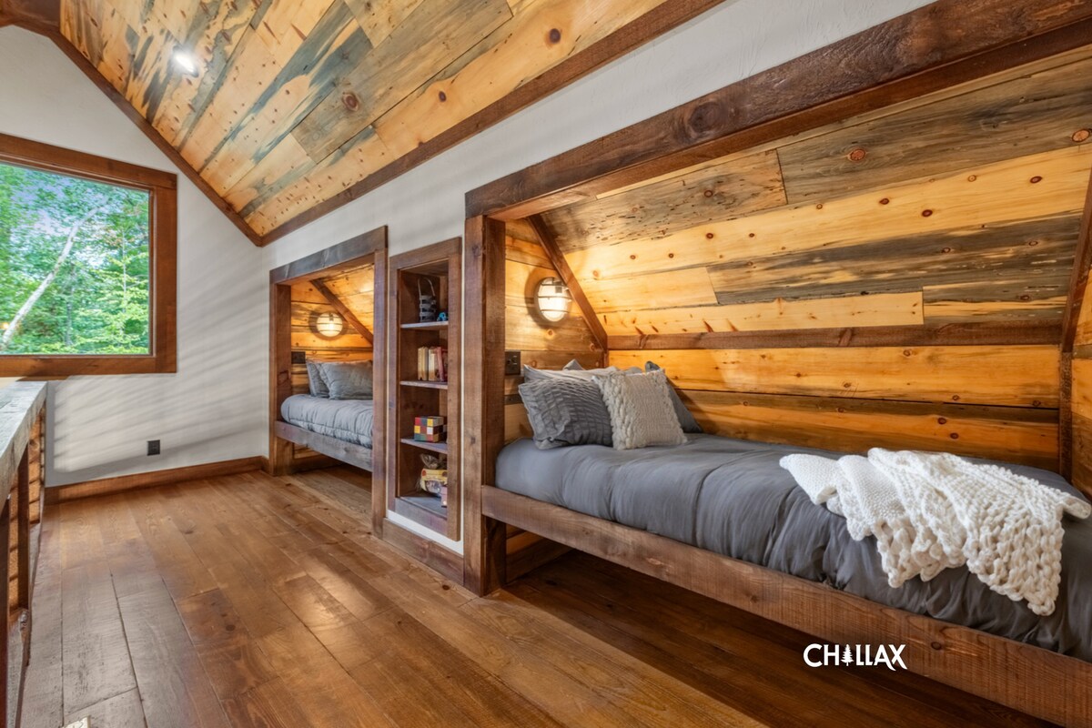 Loft Sleeps 4